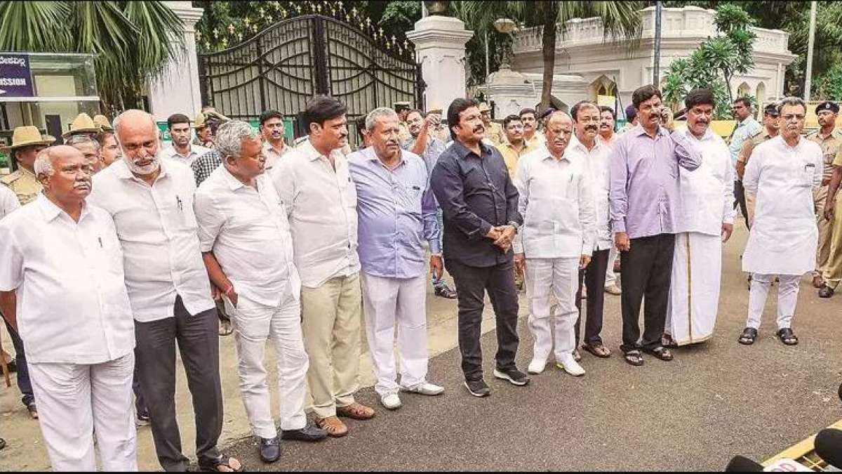 Karnataka: 14 rebel Congress lawmakers disqualified Karnataka: 14 rebel Congress lawmakers disqualified