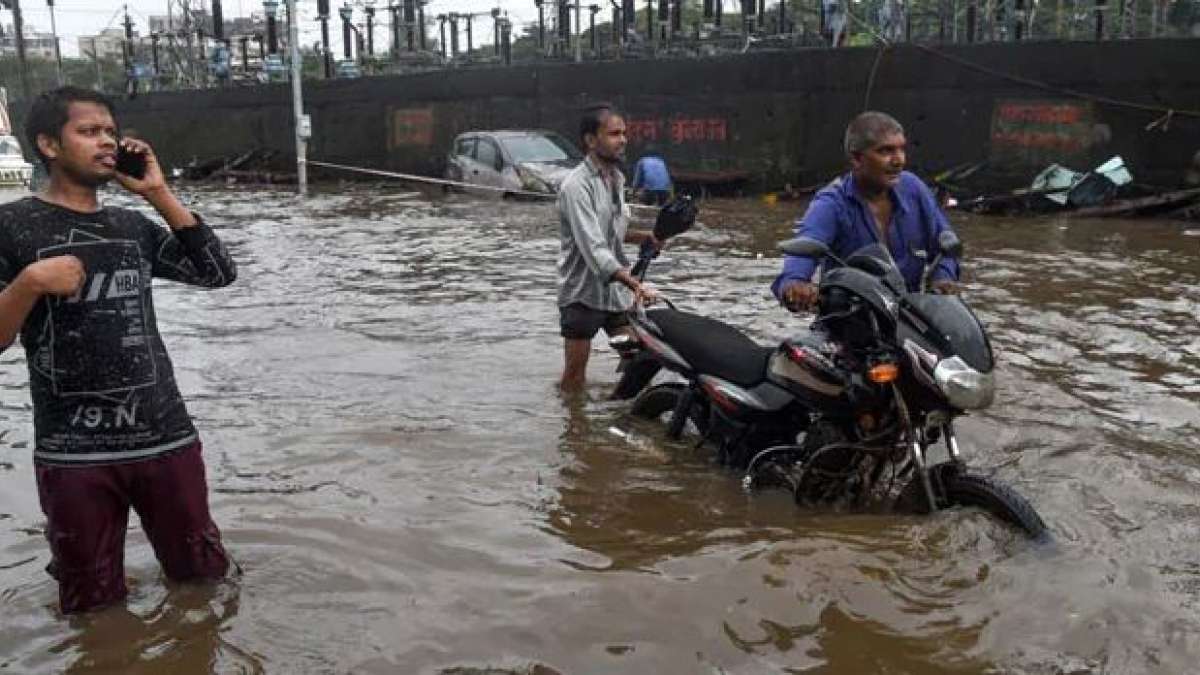 Mumbai schools, colleges to remain shut amid more rain predictions Mumbai schools, colleges to remain shut amid more rain predictions