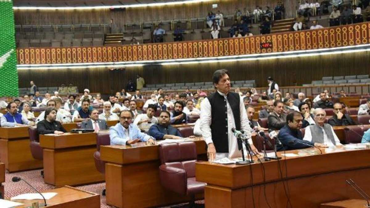 Imran Khan warns India of war over Jammu and Kashmir special status removal Imran Khan warns India of war over Jammu and Kashmir special status removal