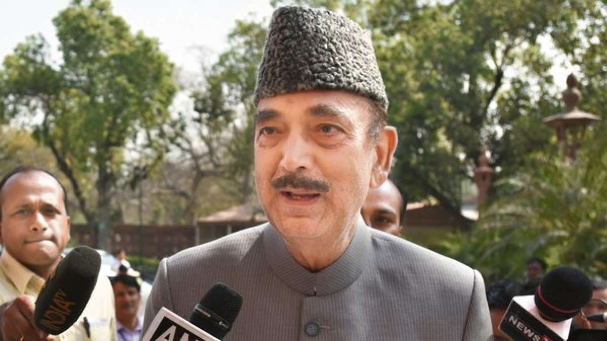 Ghulam Nabi Azad stopped at Srinagar Airport, sent back Ghulam Nabi Azad stopped at Srinagar Airport, sent back