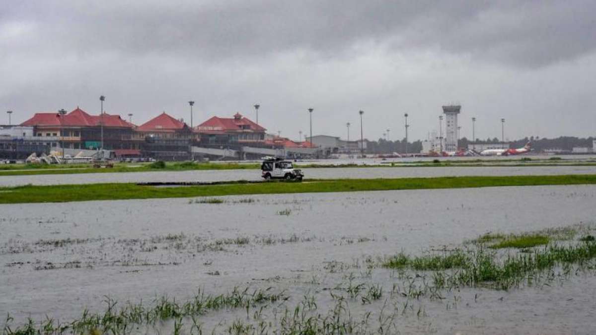 Kerala rains: School, colleges, airport closed till Sunday Kerala rains: School, colleges, airport closed till Sunday
