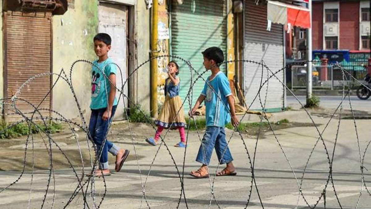 Schools reopen in Kashmir, but only a few students turn up: Report Schools reopen in Kashmir, but only a few students turn up: Report