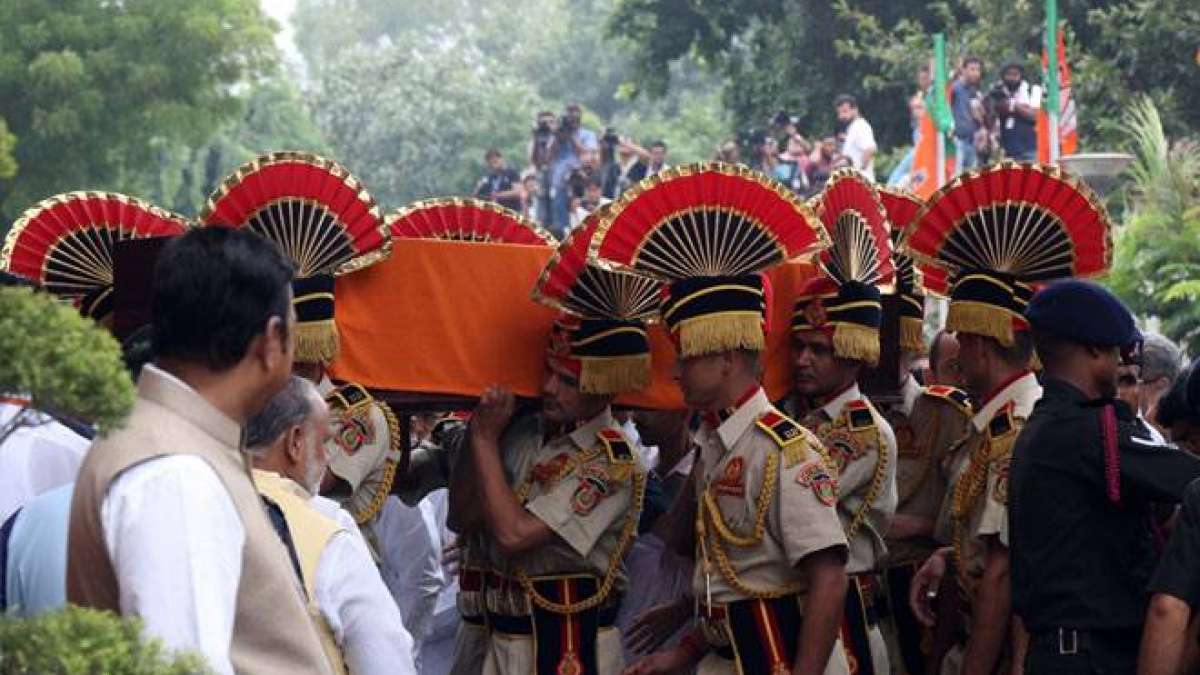Arun Jaitley cremated with full state honours Arun Jaitley cremated with full state honours