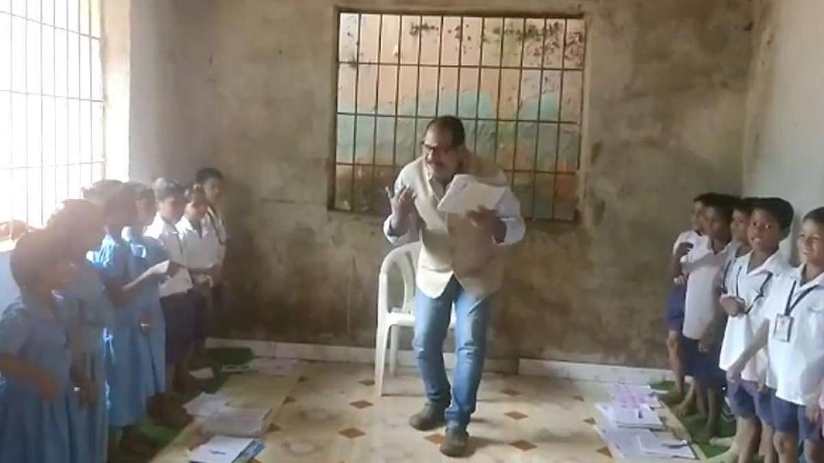 'Dancing teacher' from Odisha goes viral for unique teaching style 'Dancing teacher' from Odisha goes viral for unique teaching style