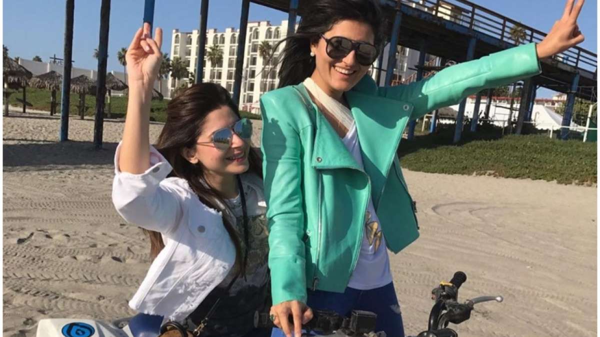 Kanika Kapoor's sister Annabel passes away Kanika Kapoor's sister Annabel passes away