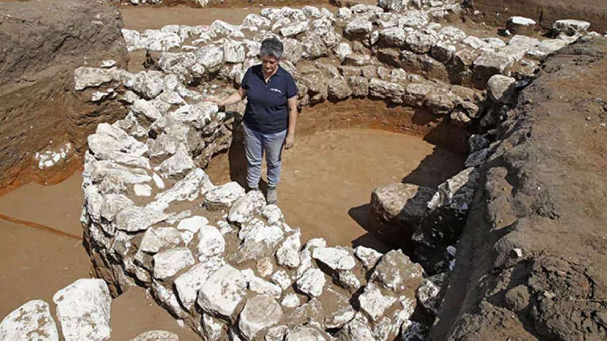 Remains of 5000-year-old city found in Israel Remains of 5000-year-old city found in Israel