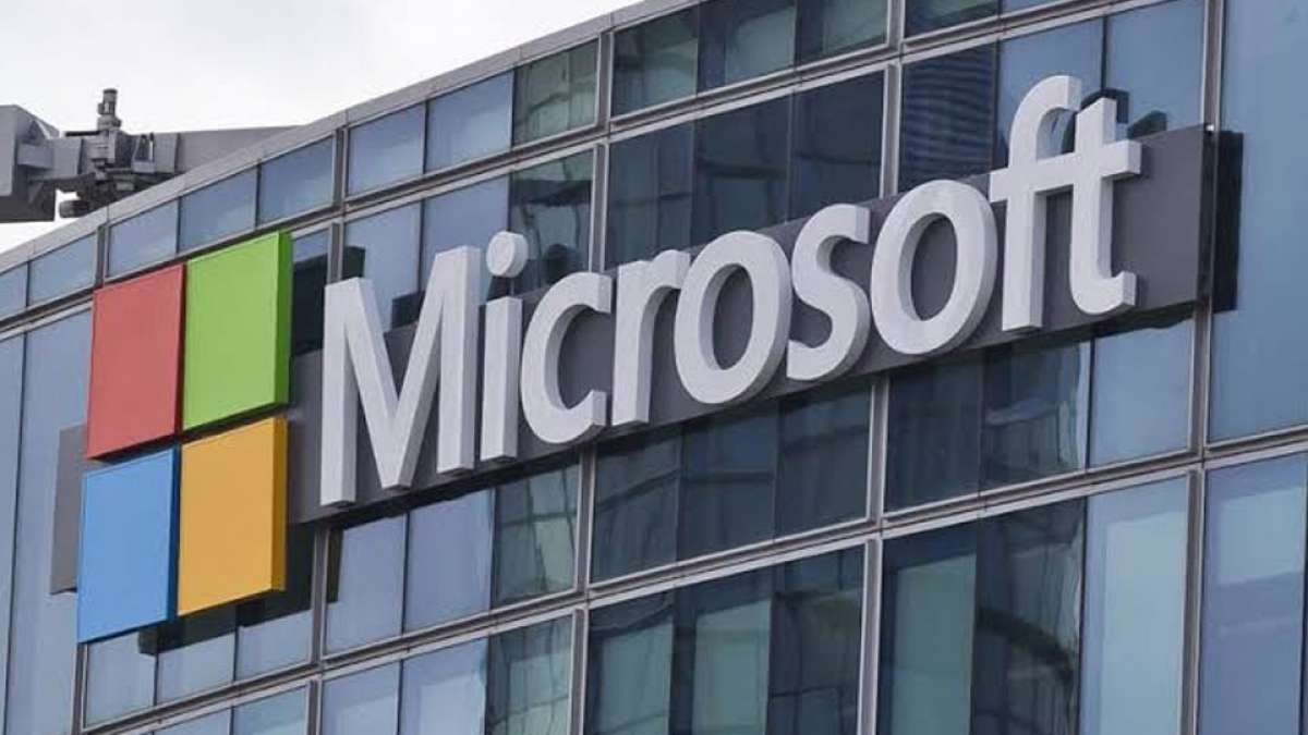 Pentagon snubs Amazon, hands Microsoft $10 billion 'war cloud' deal Pentagon snubs Amazon, hands Microsoft $10 billion 'war cloud' deal