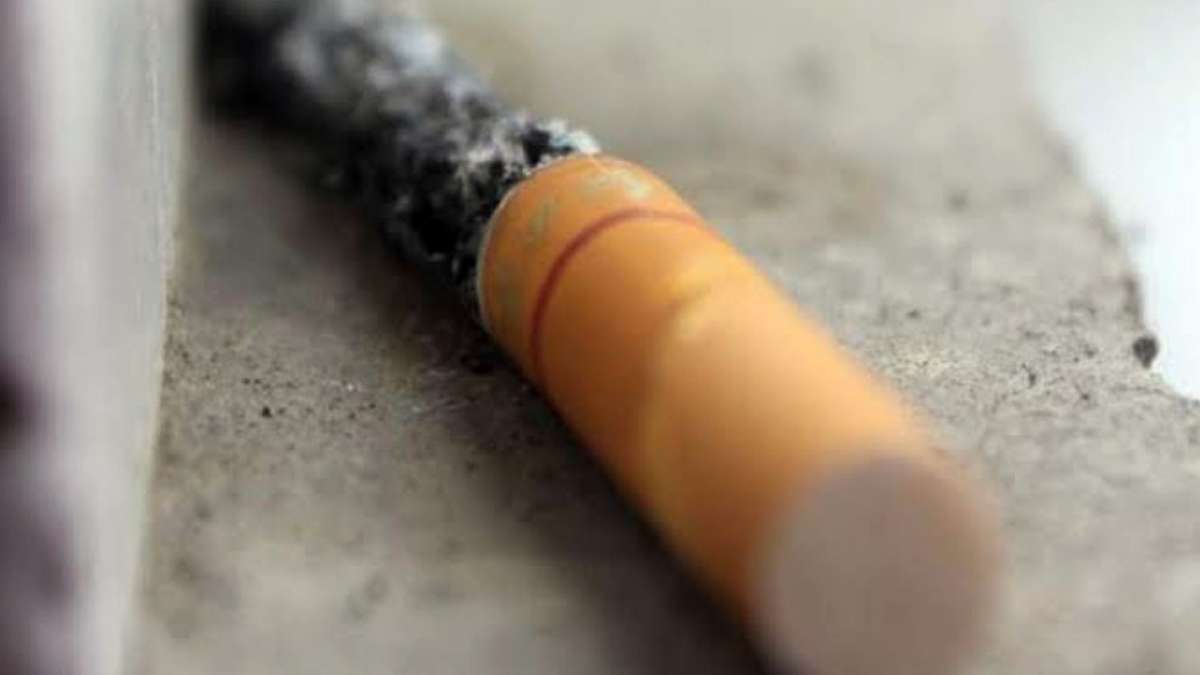 Smoking makes you look old: Study Smoking makes you look old: Study