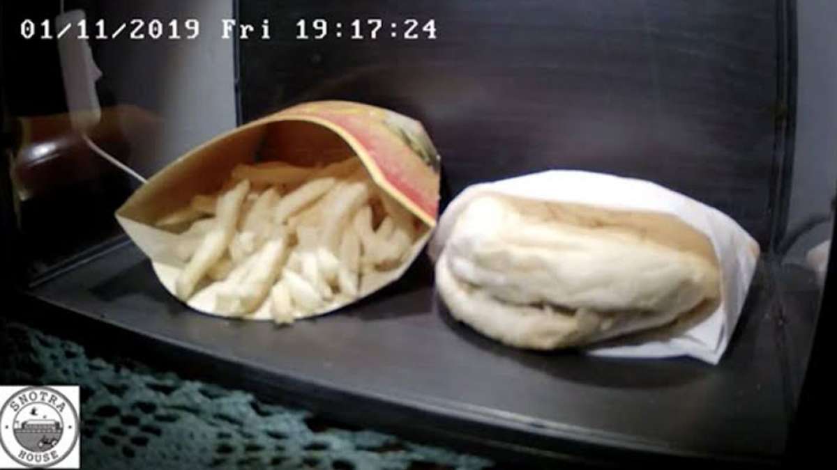 Iceland's last McDonald's burger not rotting even after 10 years Iceland's last McDonald's burger not rotting even after 10 years