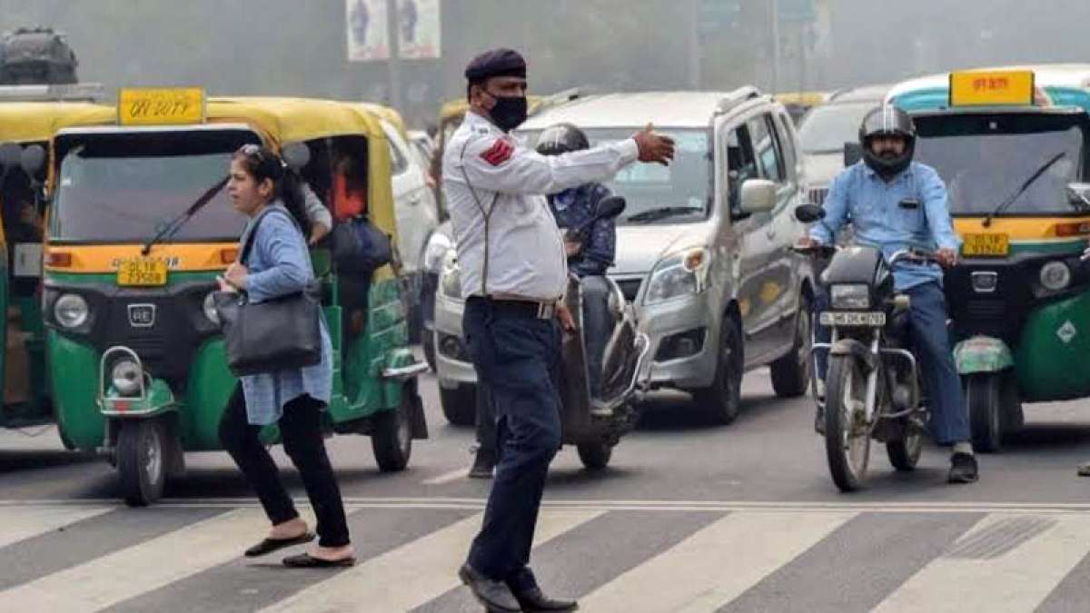 Odd-Even scheme in Delhi begins as 'gas chamber' capital chokes people Odd-Even scheme in Delhi begins as 'gas chamber' capital chokes people